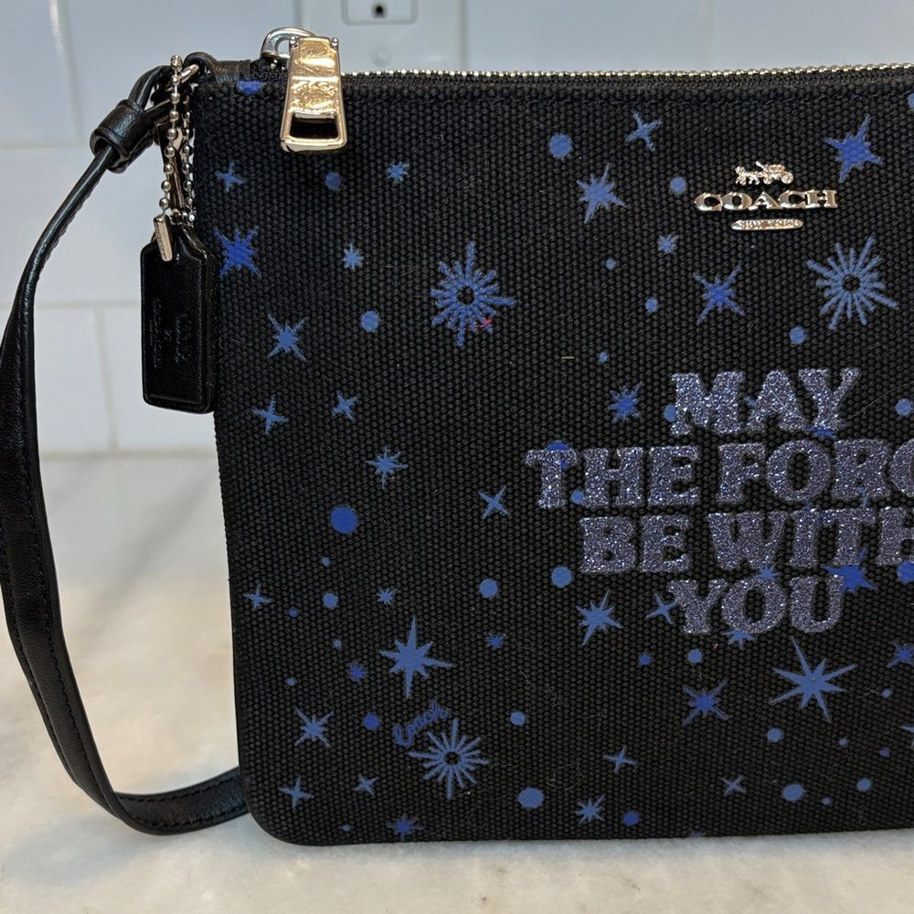 Coach x Star Wars Wristlet Wallet Purse Limited Edition Gallery Pouch - HTF - Picture 3 of 17